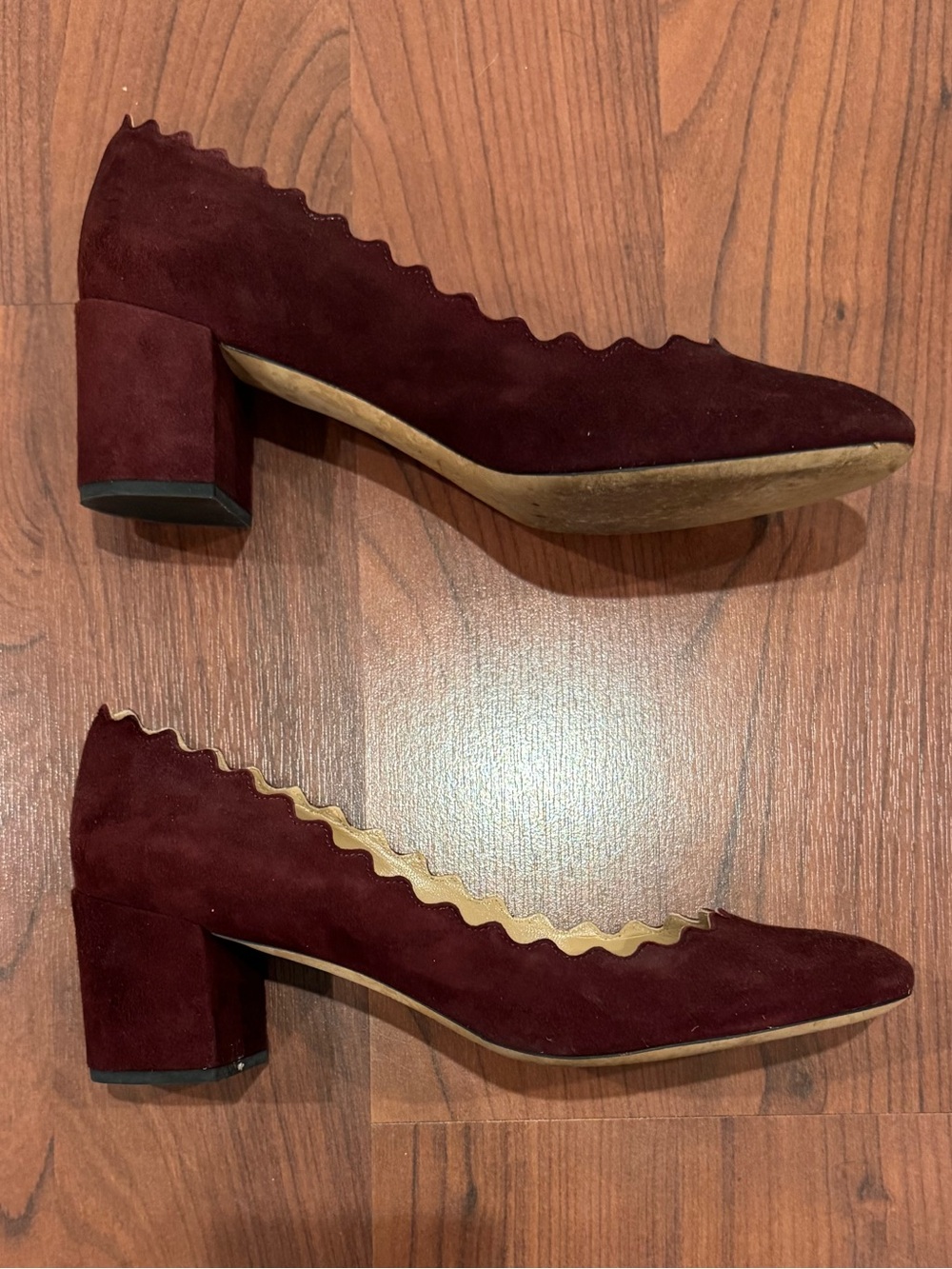 Chloe Scalloped-Edge Women’s Suede Heels in Burgundy size 38